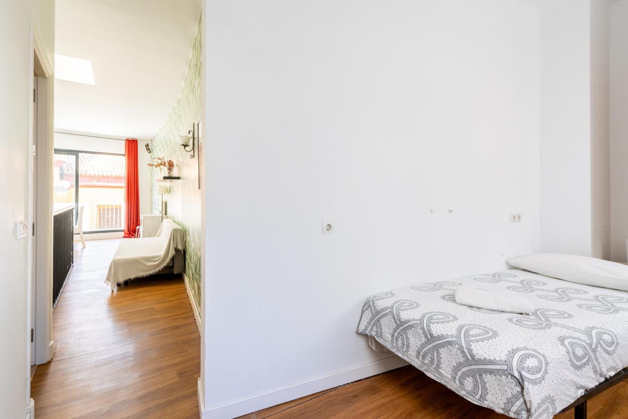 House Sevillana Parking * Sewilla